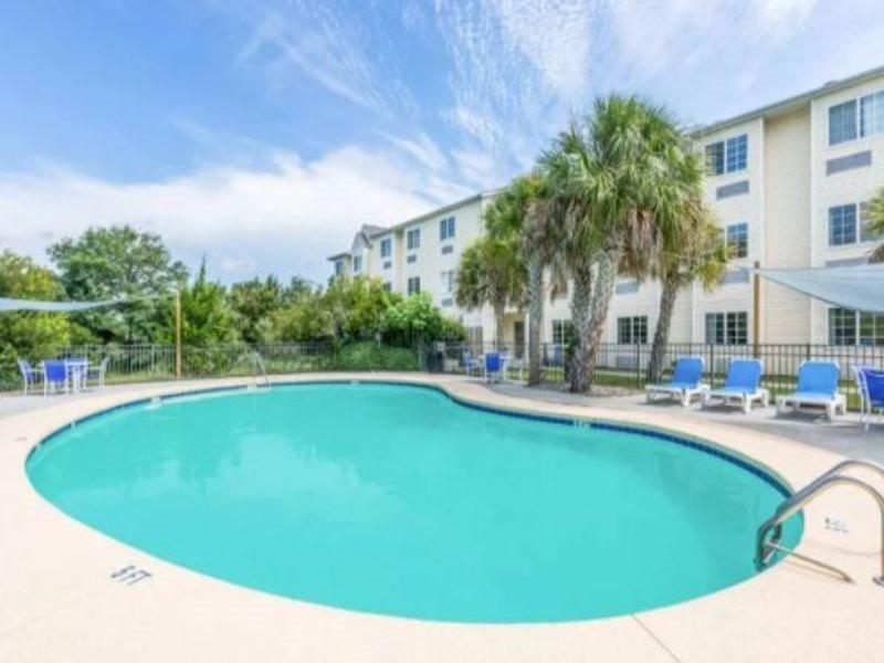 Microtel Inn & Suites By Wyndham Carolina Beach Exteriér fotografie