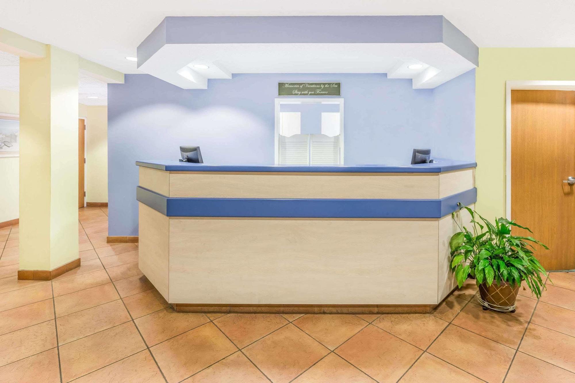 Microtel Inn & Suites By Wyndham Carolina Beach Exteriér fotografie
