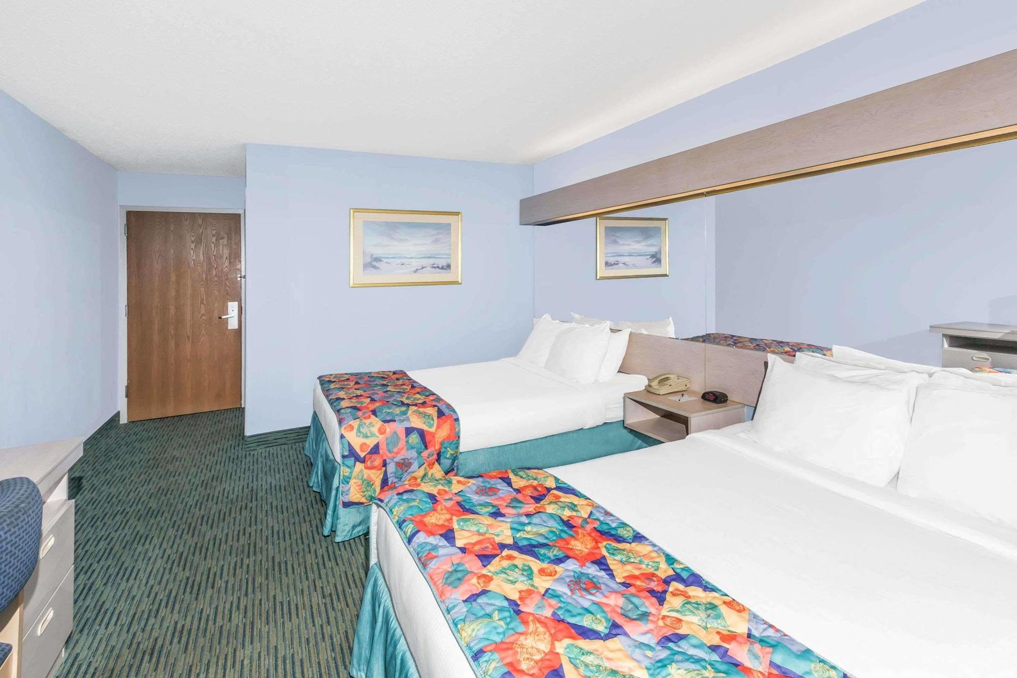 Microtel Inn & Suites By Wyndham Carolina Beach Exteriér fotografie