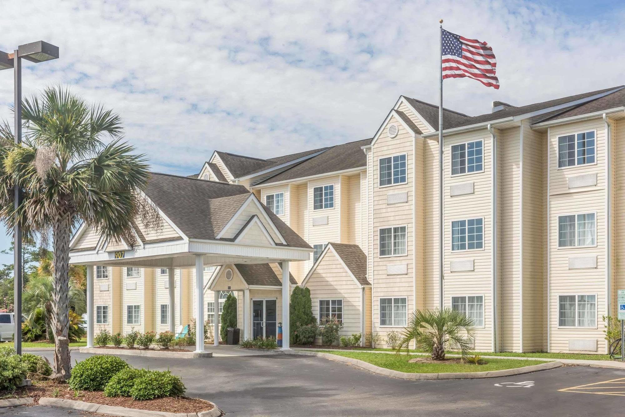 Microtel Inn & Suites By Wyndham Carolina Beach Exteriér fotografie